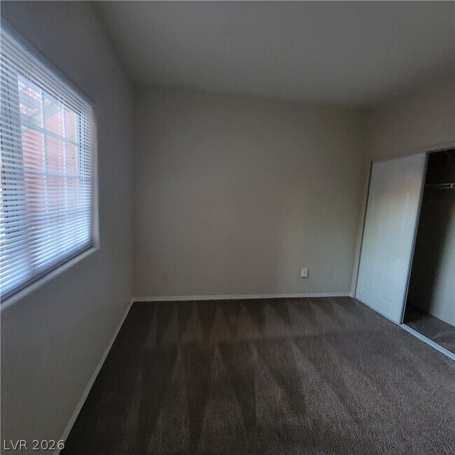 Foto del edificio - 4730 E Craig Rd