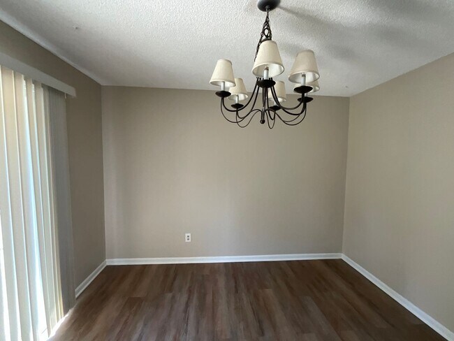 Building Photo - 11800 Caenen St