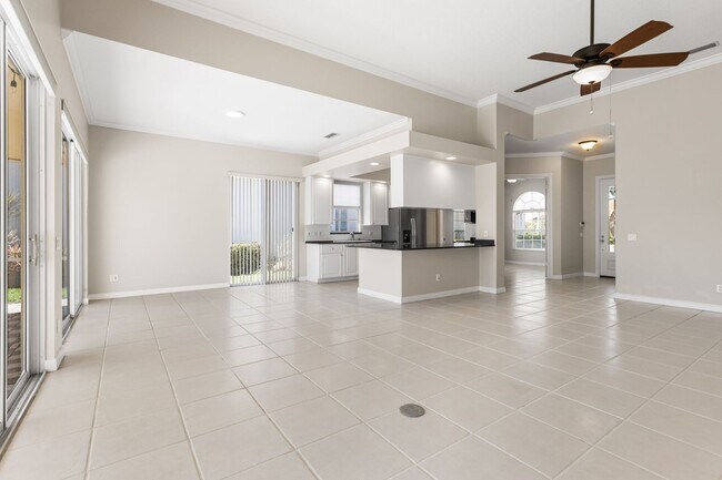 Foto del edificio - ** ISLAND WALK ** 3 BED + DEN / 2.5 BATH -...