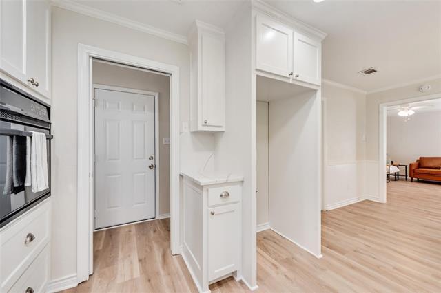 Foto del edificio - 5504 Whitman Ave