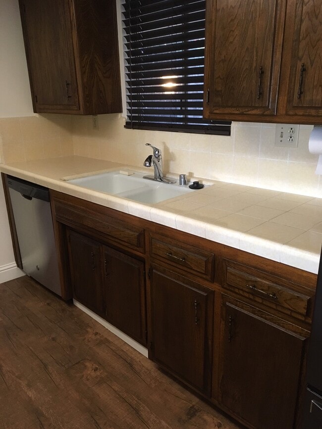 Building Photo - 5609 Logan St