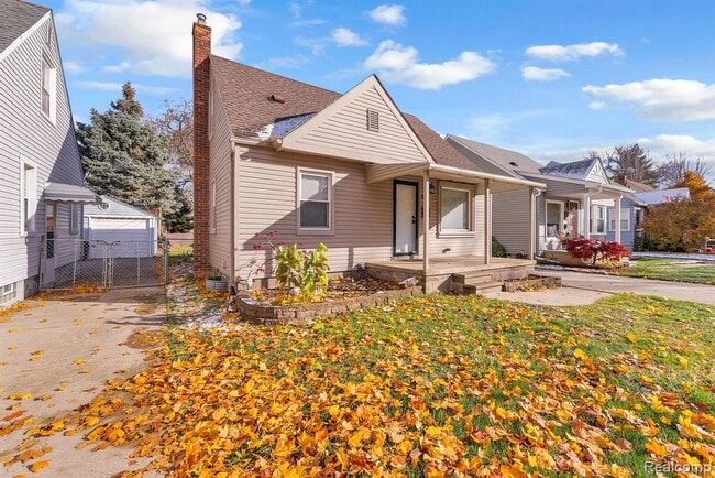 Building Photo - 3237 Pardee Ave