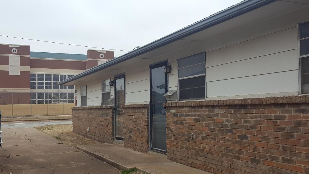 Foto principal - 140 N Duck St