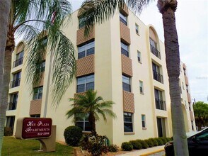 Building Photo - 327 34th Ave N