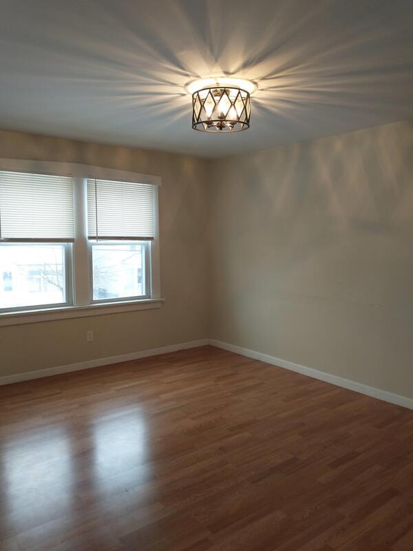 Foto del edificio - 166 Crowley Ave