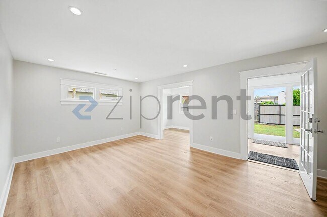 Foto del edificio - 5717 Fair Ave