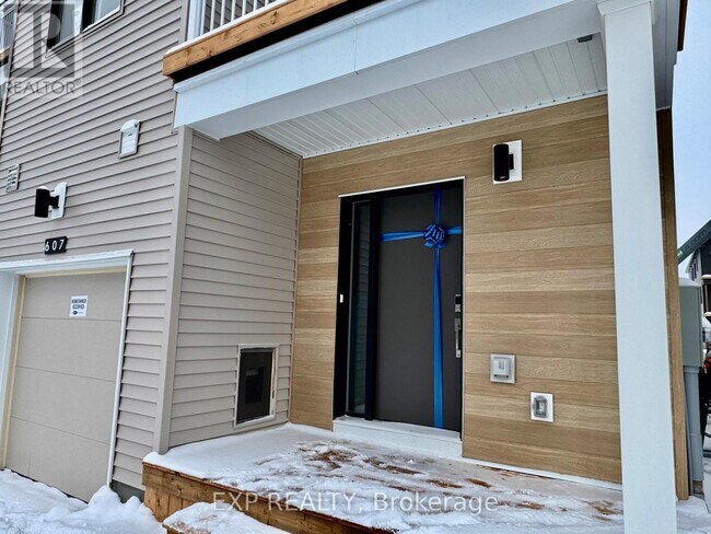 Photo du bâtiment - 607 Bee Pollen Wy