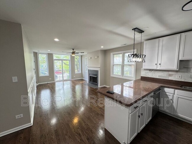 Foto del edificio - 5438 S Indiana Ave