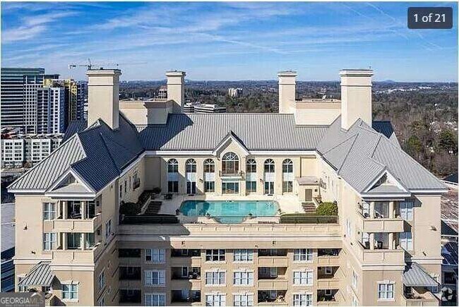 Foto del edificio - 3334 Peachtree Rd NE