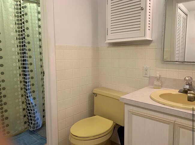 Foto del edificio - 500 Palm Springs Blvd