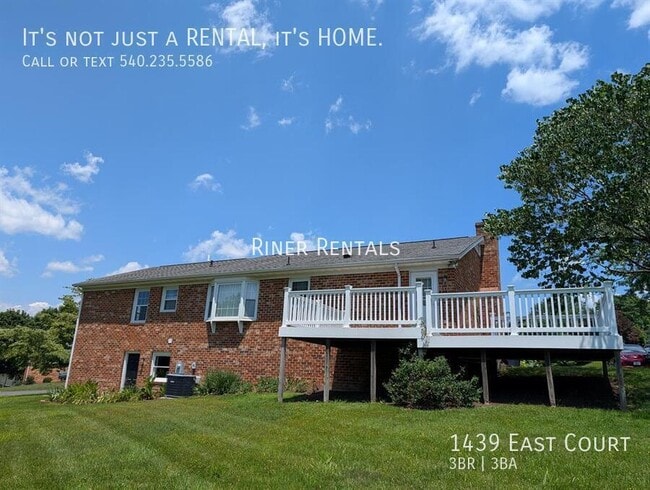 Building Photo - 1439 East Ct