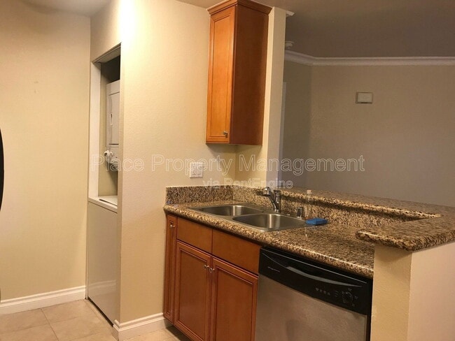 Foto del edificio - 1423 Graves Ave