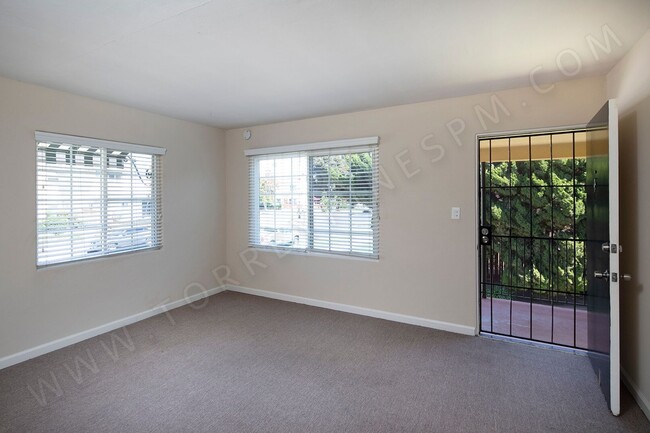 Foto del edificio - *OPEN HOUSE: 5/4 3-4PM* 2BR in Pacific Bea...