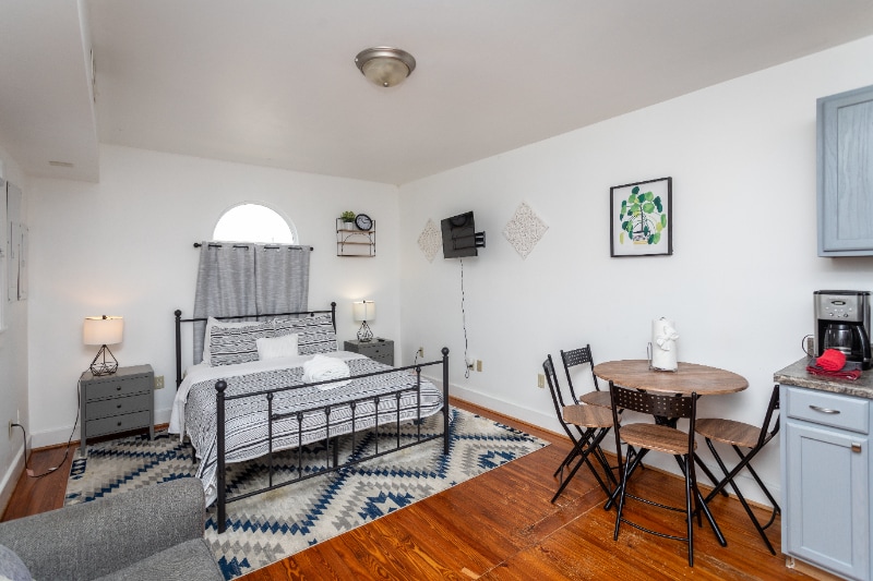 Photo - 600 E Main St (Waynesboro, VA)