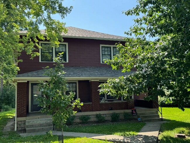 Foto del edificio - 1129-1131 Keystone Ave