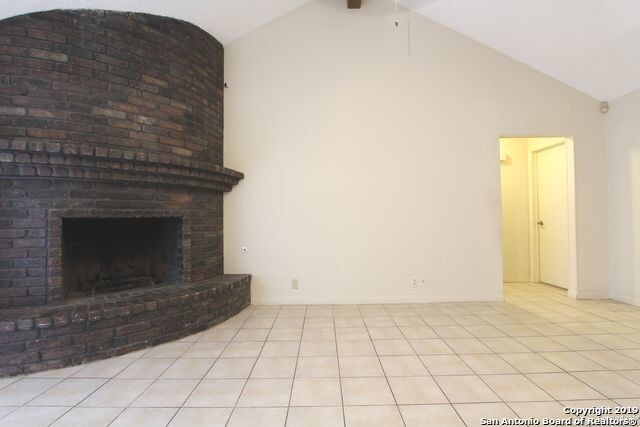 Foto del edificio - 7750 CROOKED ROAD ST