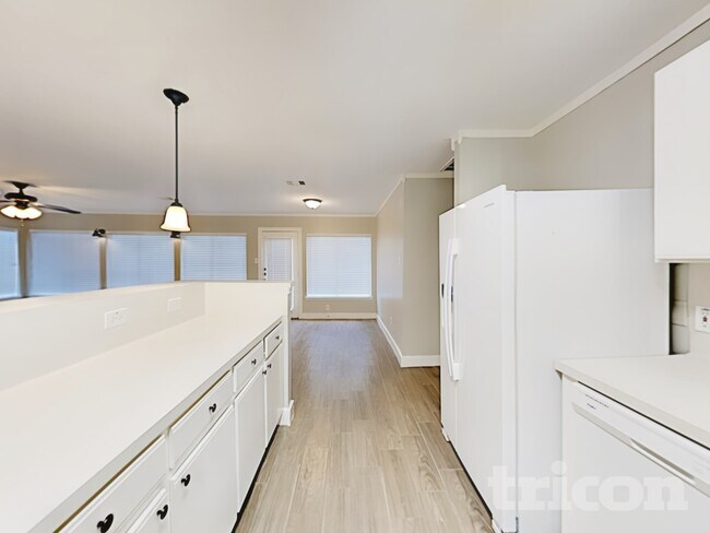 Foto del edificio - 21880 Silver Oak Ct