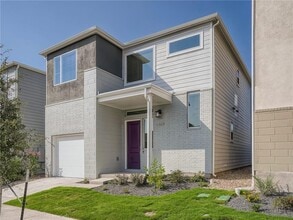 Building Photo - 1309 Showbox St