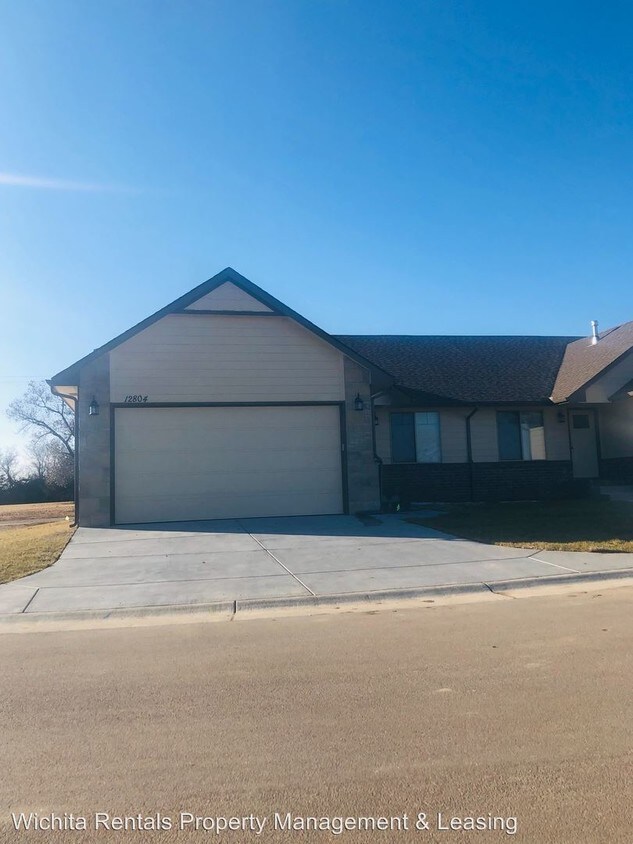 Primary Photo - 4 br, 3 bath House - 12804 E. Timber lake