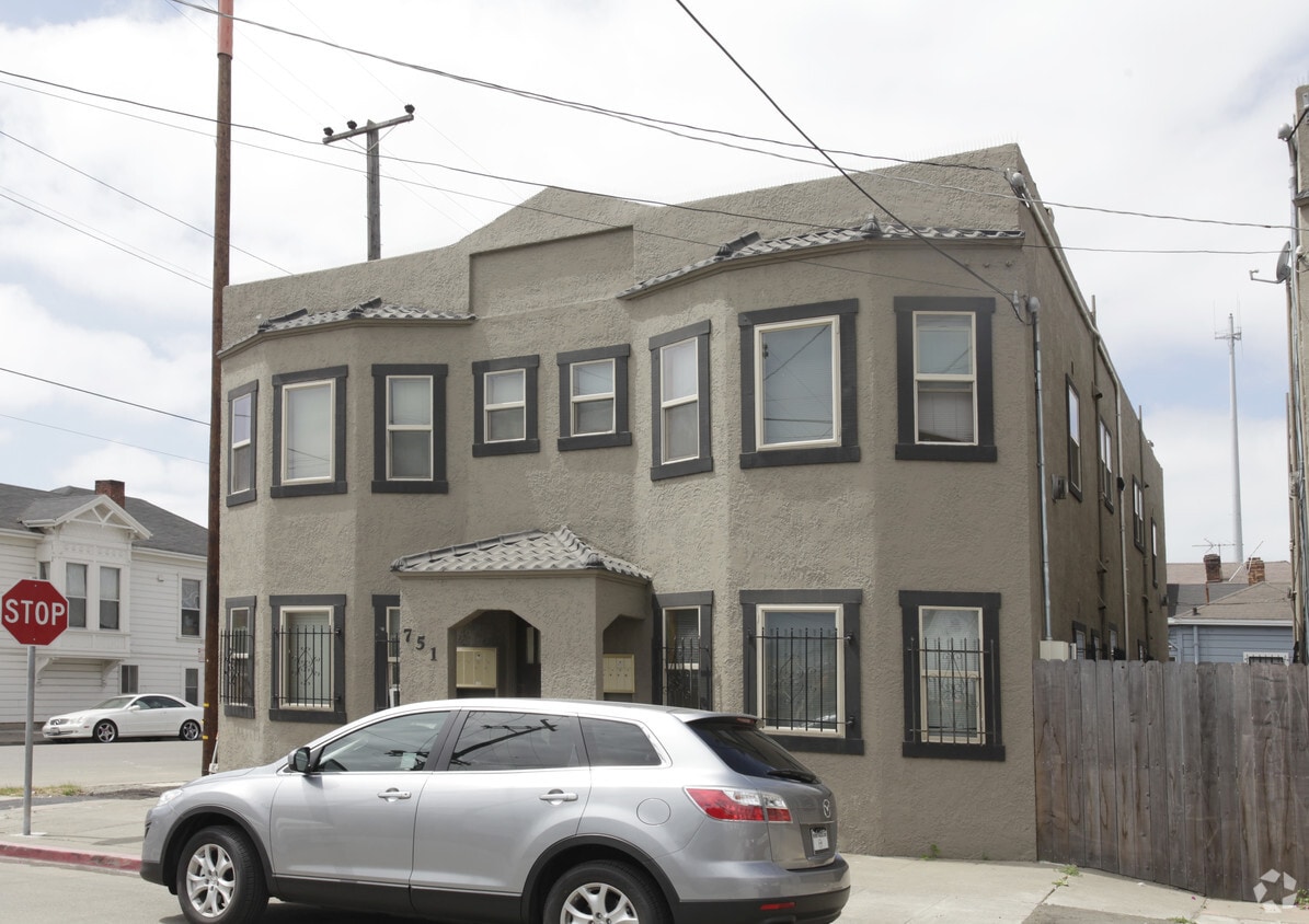 Foto del edificio - 751 E 11th St