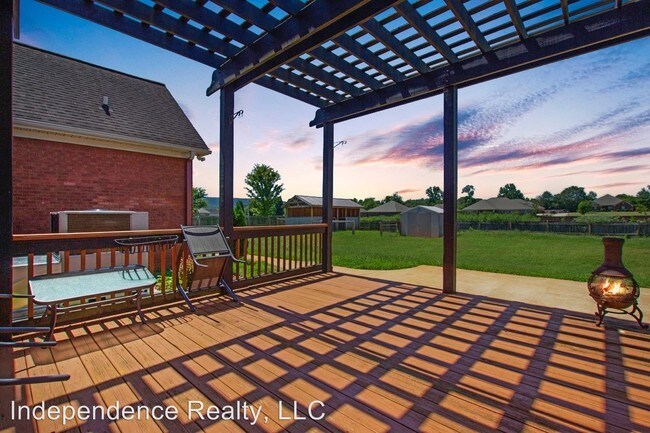 Foto del edificio - 4 br, 3 bath House - 114 Genesis Drive