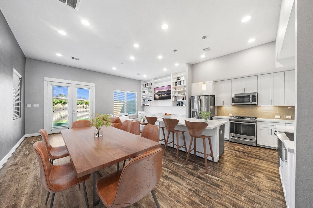 Primary Photo - 1707 Freeman St