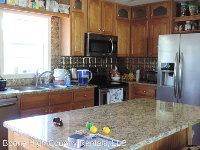 Foto del edificio - 4 br, 3 bath House - 1246 Highland Hall Road