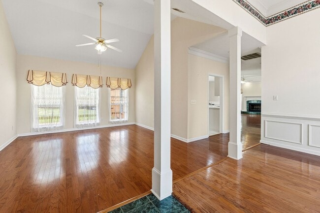 Building Photo - 790 Prairie Ln