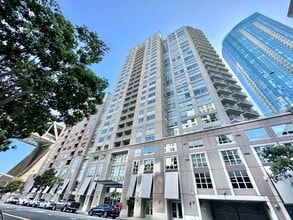 Building Photo - 400 Beale St