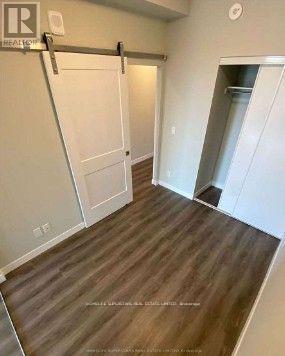 Photo du bâtiment - 15 Queen St S