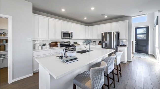 Foto del edificio - 2710 Misty Mdw Ln