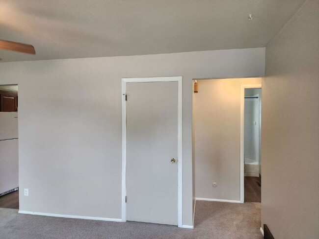 Building Photo - "Charming 4-Bed Home with 1.75 Baths in Co...