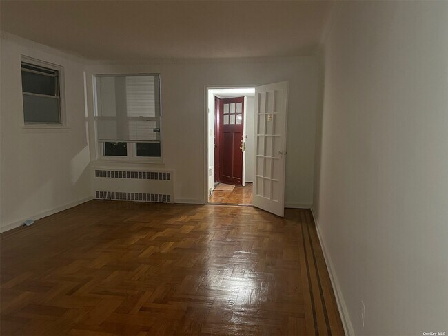 Building Photo - 604 Remsen Ave