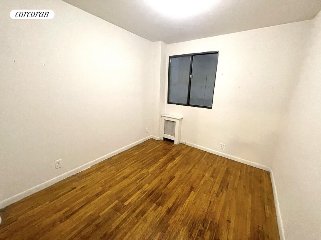 Foto del edificio - 1674 3rd Ave