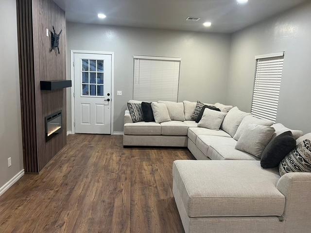 Foto del edificio - 1810 3rd St