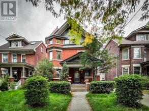 Building Photo - 34 Hewitt Ave