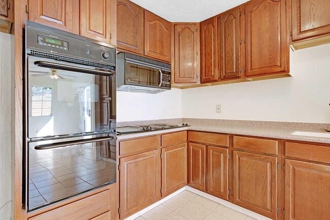 Foto del edificio - 1285 Boa Vista Dr