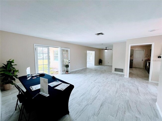 Foto del edificio - 1511 Leeway Ave