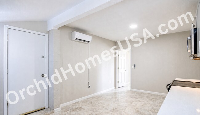 Foto del edificio - 516 N Roosevelt Ave