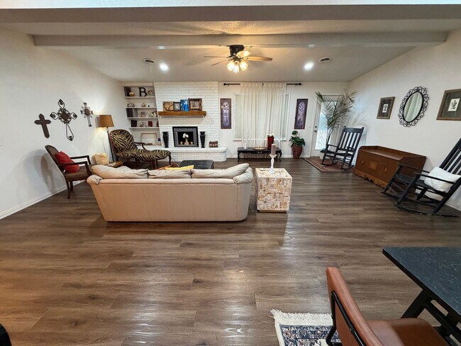 Foto del edificio - 6008 Yale St