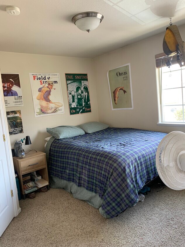Foto principal - 844 Apex Dr