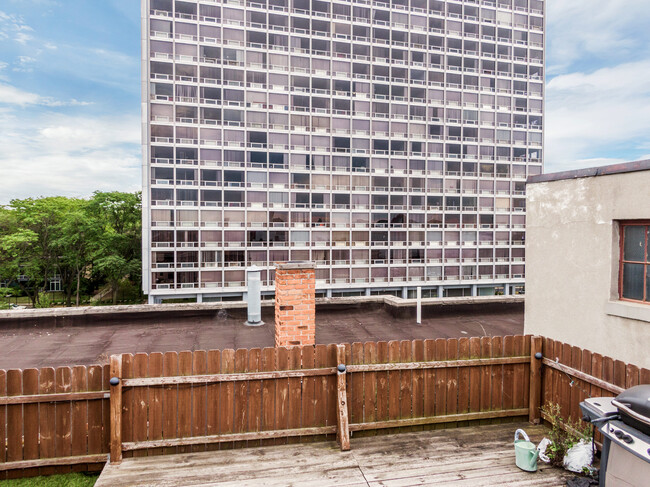 Building Photo - 1395 Antietam Ave