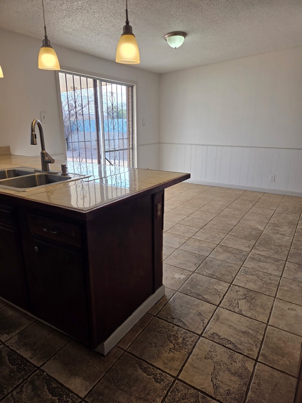 Foto del edificio - 5620 Salem Dr