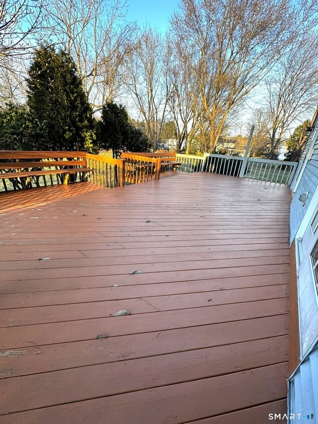 Foto del edificio - 81 Mark Dr