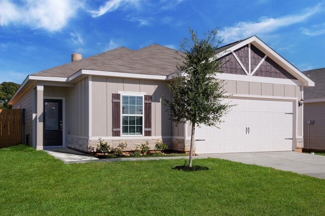 Building Photo - 15435 Maple Ter Dr
