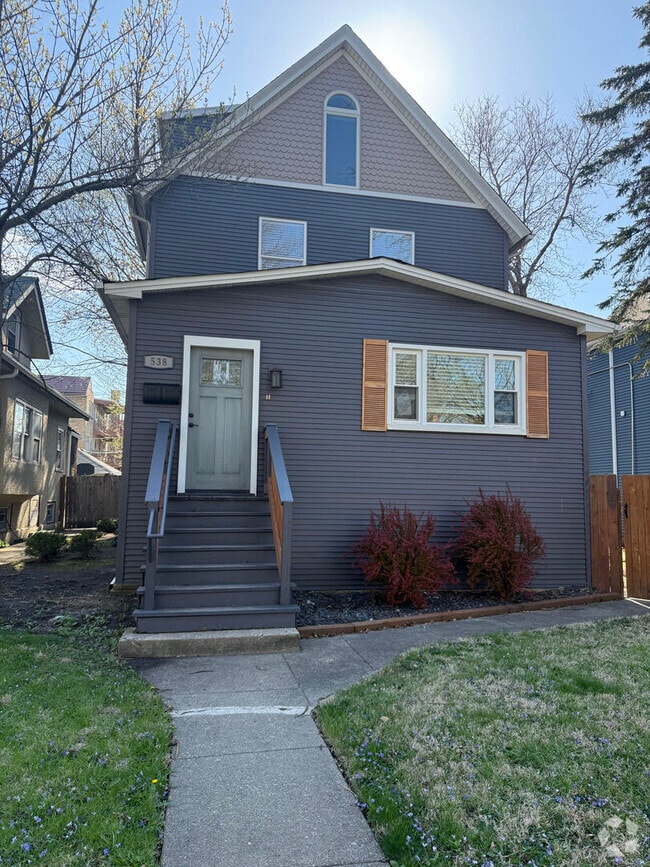 Building Photo - 538 N Taylor Ave
