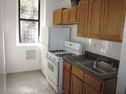 Building Photo - 590 W 207th St