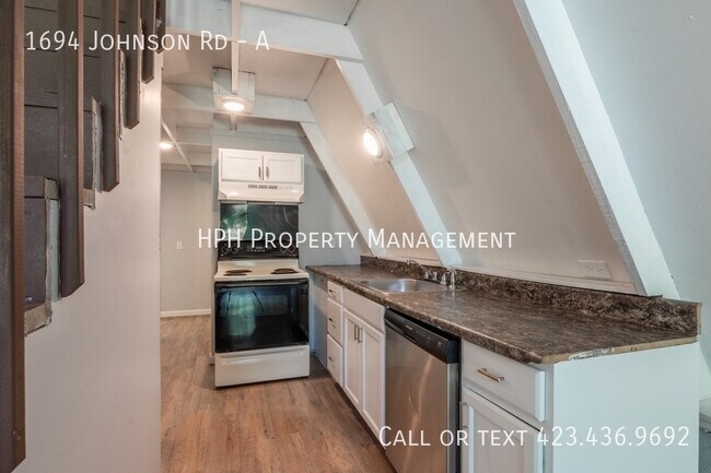 Foto del edificio - 1694 Johnson Rd