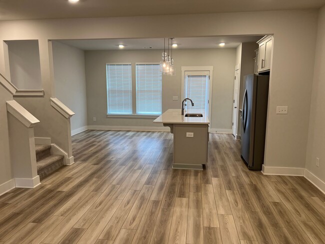 Building Photo - Stunning 3/2 Rental Unit in Prime Simpsonv...
