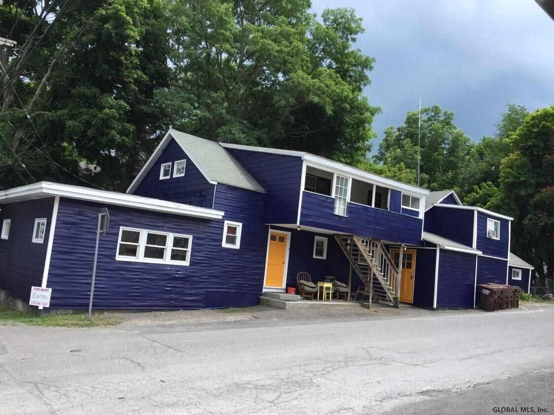 Primary Photo - 330 New Salem South Rd